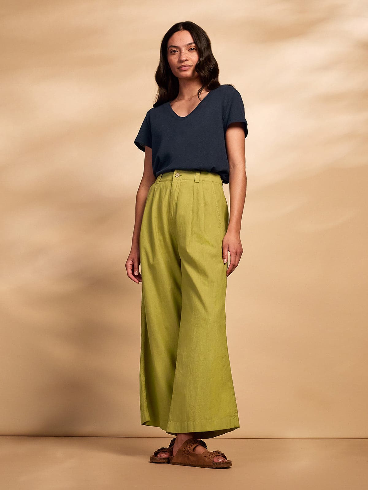 Linen Blend Pleat Front Crop Trouser