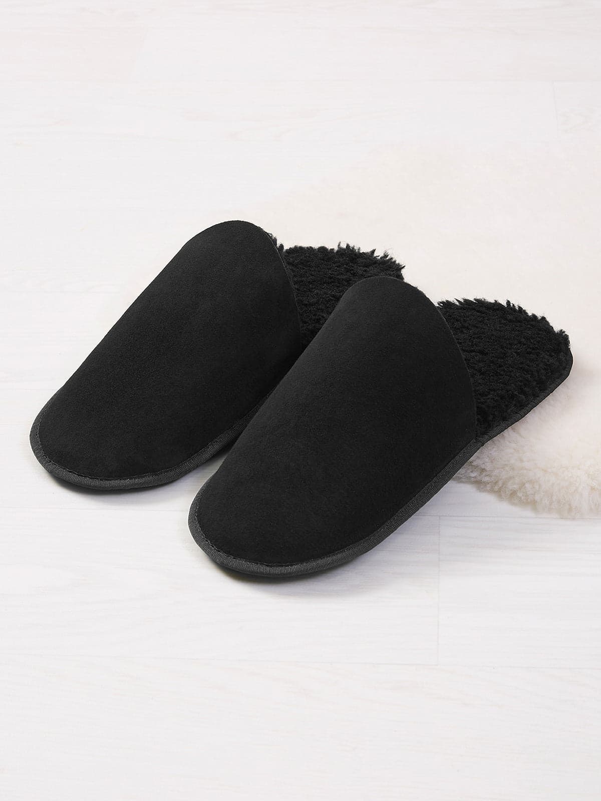 Sheepskin Scuffs