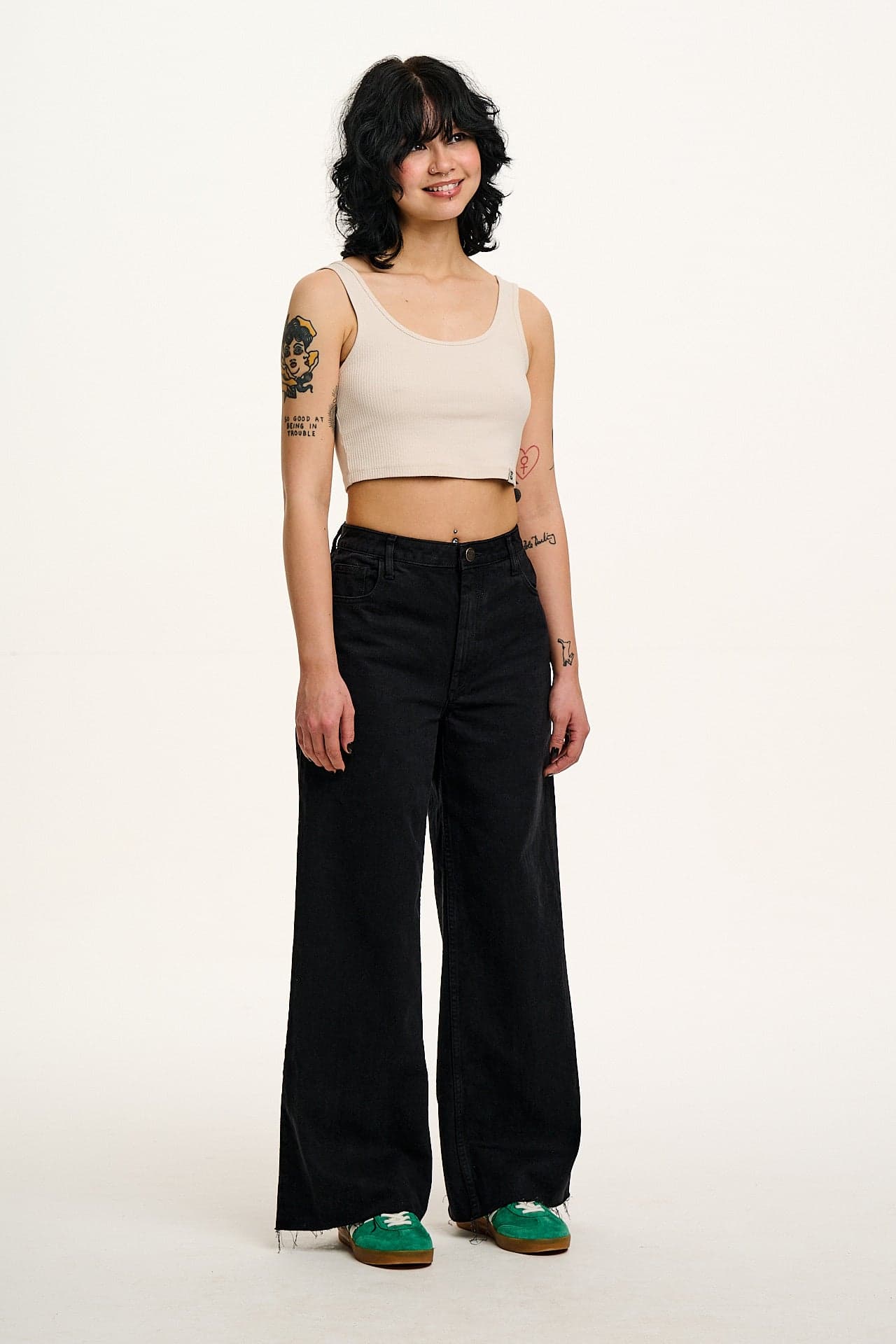 Carter - High Waisted Denim Jeans in Washed Black